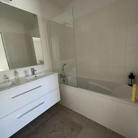 T3 En Centre D'arcachon, 2 Min Plage, 5 Min Gare, Balcon, Parking Securise, Wifi, Menage Inclus - Fr-1-374-193