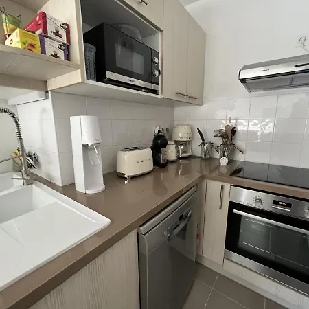 Apartment T3 En Centre D'arcachon, 2 Min Plage, 5 Min Gare, Balcon, Parking Securise, Wifi, Menage Inclus - Fr-1-374-193 *
